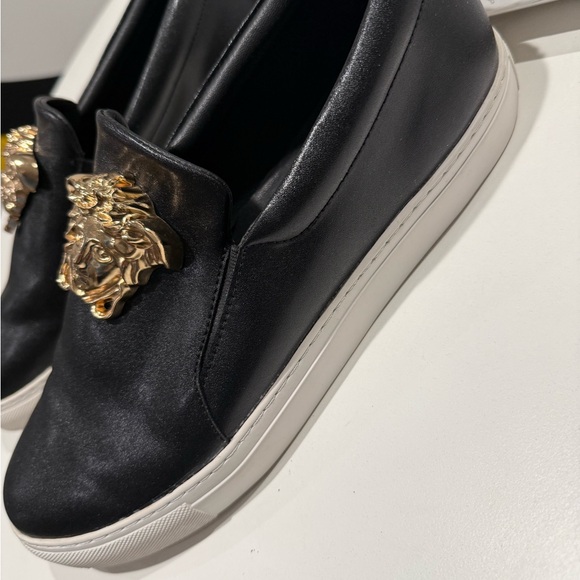 Versace Mens Palazzo with gold Medusa Slip On Sneakers shoes size 12 - Picture 4 of 6